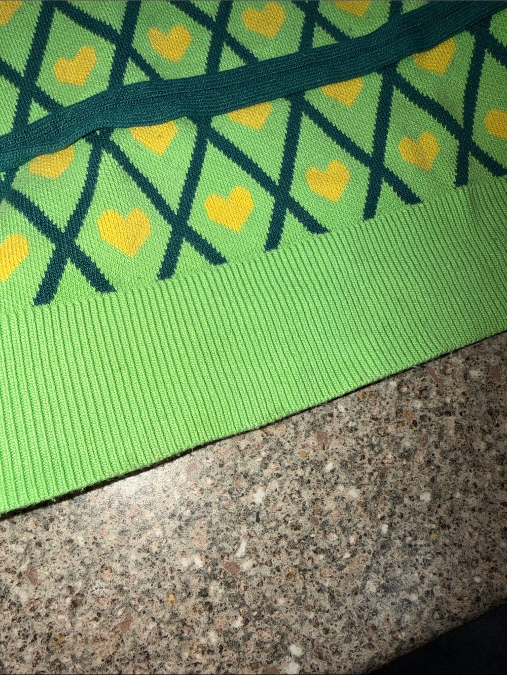 Cider Lime Green Knit Short Sleeve Sweater with Yellow Heart Pattern - Picture 3 of 3